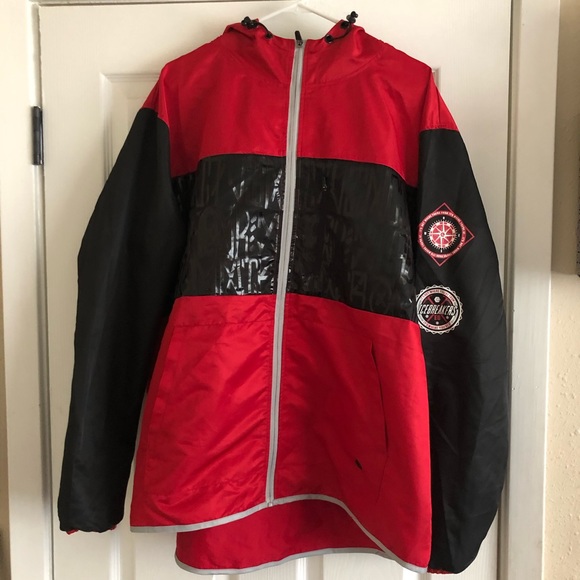 Elbow grease windbreaker large - Picture 4 of 4